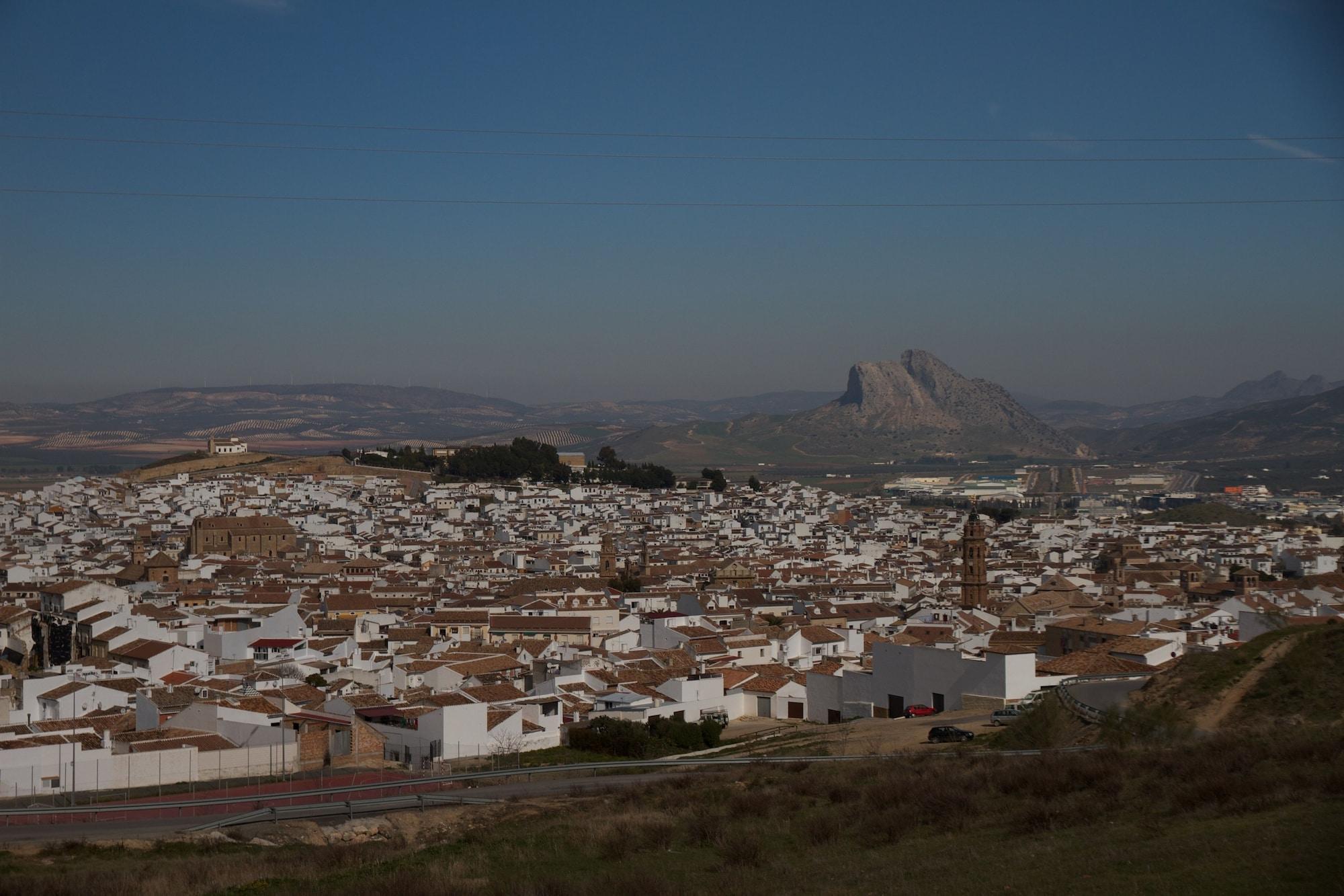 Los Dolmenes Hotel Antequera Exterior foto